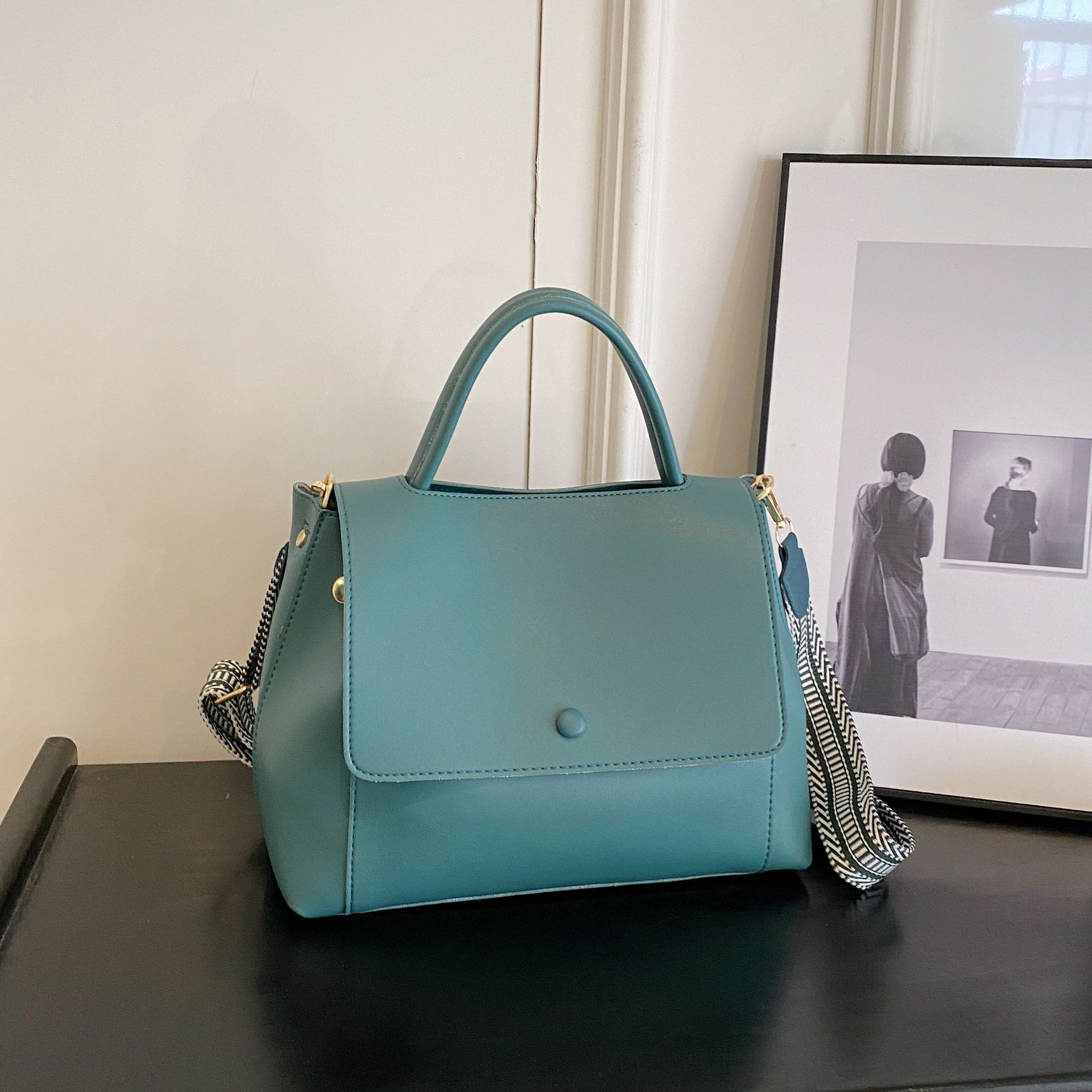 Large Capacity Shoulder Messenger Bag