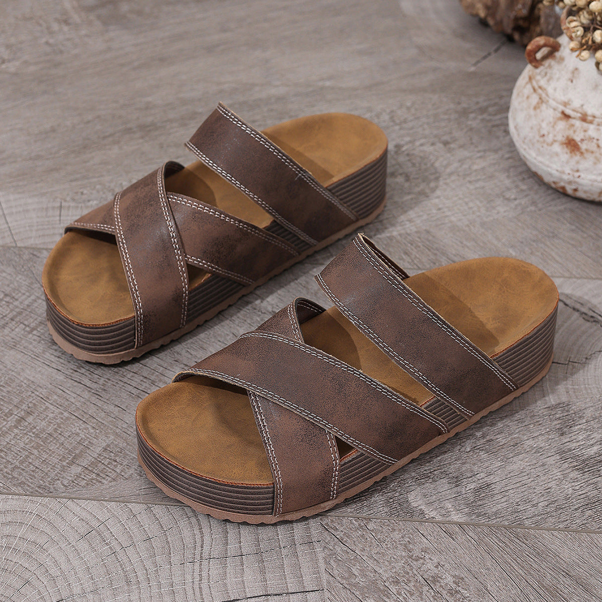 Womens Retro Style Flat-heeled Beach Sandals